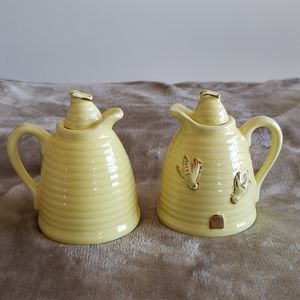 Honey pitcher/pot